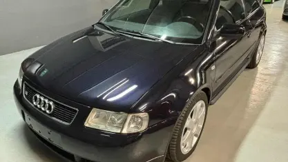 Usata Audi S3 225 CV (165 kW) 2002 Blu/azzurro Utilitaria
