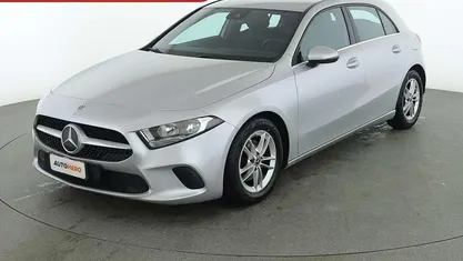Usata Mercedes A180 Business 116 CV (85 kW) 2019 Argento Berlina