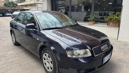 Usata 2002 Audi A4 Tre volumi | 1950 € (Buon prezzo)