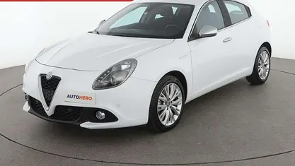 Usata Alfa Romeo Giulietta Super 120 CV (88 kW) 2016 Bianco Utilitaria