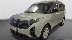 Grigio Usata 2025 Ford Tourneo Courier Titanium Monovolume | 21.900 € (Buon prezzo)