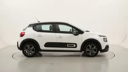 Usata Citroën C3 Feel 83 CV (61 kW) 2022 Biancobianco Utilitaria