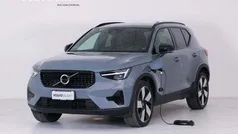 Grigio Usata 2022 Volvo XC40 Plus SUV | 33.500 € (Buon prezzo)