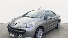 Grigio scuro Usata 2008 Peugeot 207 CC Roland Garros Cabrio | 6500 € (Buon prezzo)