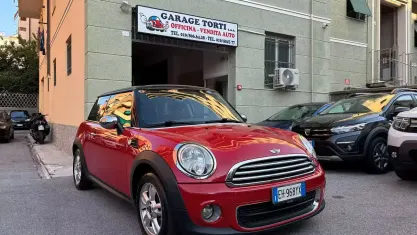 Usata Mini ONE 98 CV (72 kW) 2011 Rosso Utilitaria