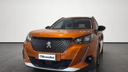 Usata Peugeot 2008 Allure 102 CV (75 kW) 2022 SUV