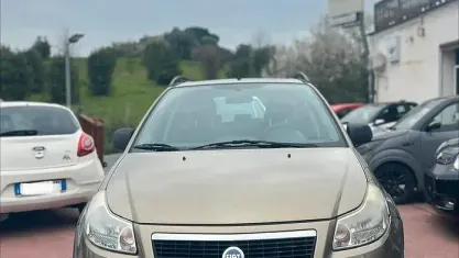 Usata Fiat Sedici Emotion 107 CV (78 kW) 2007 Marrone SUV