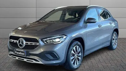 Grigio Usata 2022 Mercedes GLA180 SUV | 27.700 € (Super prezzo)