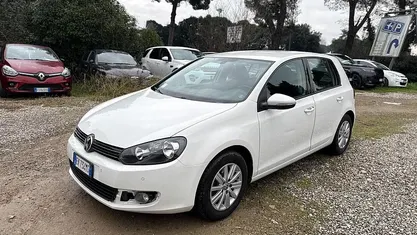 Usata VW Golf VI Comfortline 105 CV (77 kW) 2011 Bianco Utilitaria