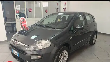 Usata Fiat Punto Evo 69 CV (50 kW) 2010 Grigio Utilitaria