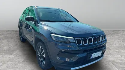 Usata Jeep Compass Limited 131 CV (96 kW) 2022 Blu shade SUV