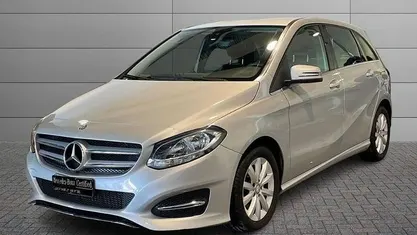 Usata Mercedes 180 109 CV (80 kW) 2016 Berlina