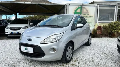 Usata Ford Ka Individual 69 CV (50 kW) 2015 Argento Berlina