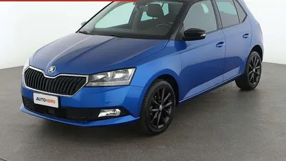 Blu Usata 2019 Skoda Fabia Due volumi | 12.199 € (Buon prezzo)