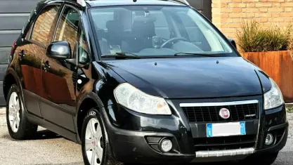 Usata Fiat Sedici Dynamic 120 CV (88 kW) 2009 Nero SUV