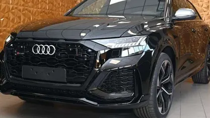 Usata 2024 Audi RS Q8 Comfort SUV | 149.900 €