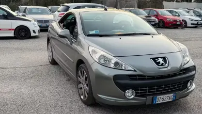 Usata Peugeot 207 CC 120 CV (88 kW) 2009 Grigio Cabrio