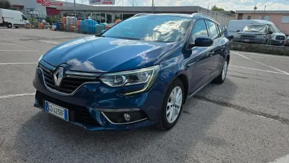 Usata Renault Mégane GrandTour Business 116 CV (85 kW) 2020 Blu Station wagon