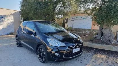 Usata DS Automobiles DS3 So Chic 82 CV (60 kW) 2014 Nero Cabrio