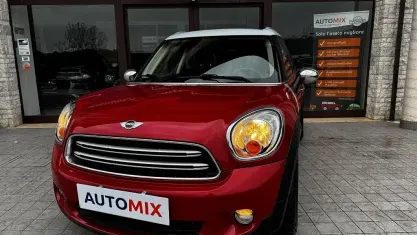 Usata Mini Cooper D Countryman Business 111 CV (81 kW) 2016 Rosso SUV