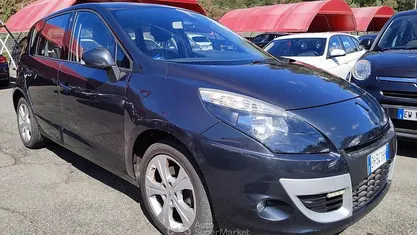 Usata Renault Scénic III 131 CV (96 kW) 2011 Gray Monovolume