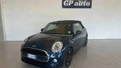 Usata Mini Cooper D Cabriolet 116 CV (85 kW) 2017 Cabrio