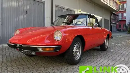 Usata Alfa Romeo Spider 88 CV (64 kW) 1970 Rosso Cabrio