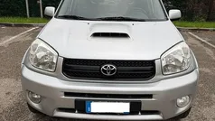 Usata 2005 Toyota RAV4 SUV | 3200 € (Ottimo prezzo)