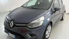 Grigio Usata 2016 Renault Clio IV Zen Tre volumi | 8700 € (Buon prezzo)