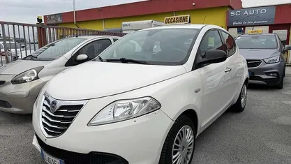 Bianco Usata 2013 Lancia Ypsilon Silver Due volumi | 6900 € (Buon prezzo)
