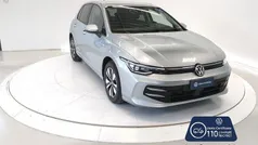 Argento Usata 2024 VW Golf VIII Edition Tre volumi | 28.200 € (Buon prezzo)
