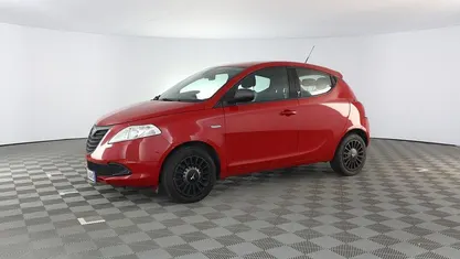 Usata Lancia Ypsilon 69 CV (50 kW) 2014 Utilitaria