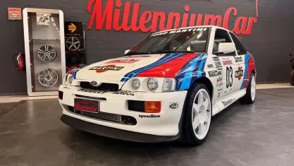 Usata Ford Escort RS 220 CV (161 kW) 1993 Bianco Berlina