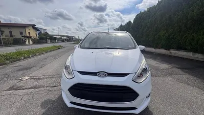 Usata 2016 Ford B-MAX Titanium Monovolume | 7500 € (Buon prezzo)