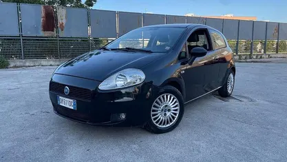 Usata Fiat Grande Punto Dynamic 65 CV (47 kW) 2008 Utilitaria
