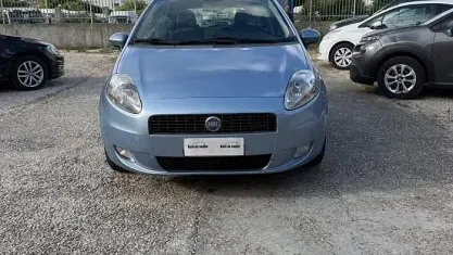 Usata Fiat Punto 69 CV (50 kW) 2006 Blu Utilitaria