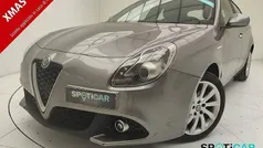 Usata 2018 Alfa Romeo Giulietta Due volumi | 10.986 € (Buon prezzo)