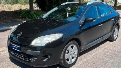 Usata Renault Mégane GrandTour Dynamique 110 CV (80 kW) 2010 Nero Station wagon