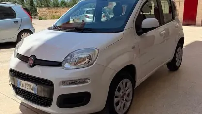 Usata Fiat Panda Lounge 80 CV (58 kW) 2014 Bianco Utilitaria