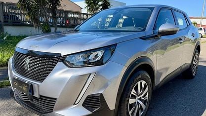 Usado Peugeot 2008 Active 102 CV (75 kW) 2020 Gris SUV