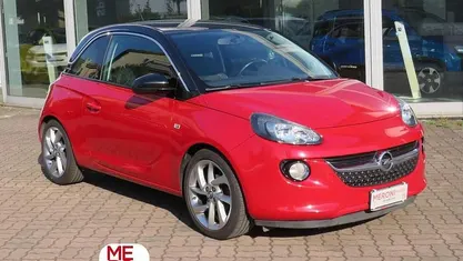 Usata Opel Adam Slam 69 CV (50 kW) 2015 Rosso Utilitaria