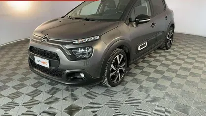 Usata Citroën C3 Shine 102 CV (75 kW) 2021 Grigio Berlina