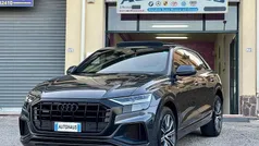 Grigio Usata 2018 Audi Q8 S-Line SUV | 49.900 € (Buon prezzo)