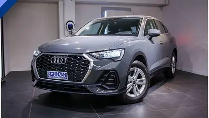 Grigio Nuova 2025 Audi Q3 Comfort SUV | 40.900 € (Super prezzo)