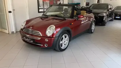 Usata Mini Cooper Cabriolet 116 CV (85 kW) 2008 Rosso Cabrio