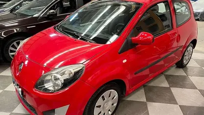 Rosso Usata 2010 Renault Twingo Dynamique Due volumi | 4600 € (Buon prezzo)