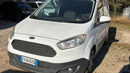 Usata Ford Transit 76 CV (55 kW) 2015 Utilitaria