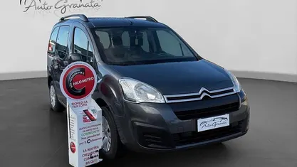 Usata Citroën Berlingo Feel 99 CV (72 kW) 2016 Gray Monovolume