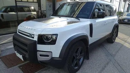 Bianco Usata 2023 Land Rover Defender SE SUV | 60.900 € (Buon prezzo)