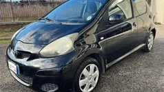 Nero Usata 2009 Toyota Aygo Sol Due volumi | 2499 € (Buon prezzo)